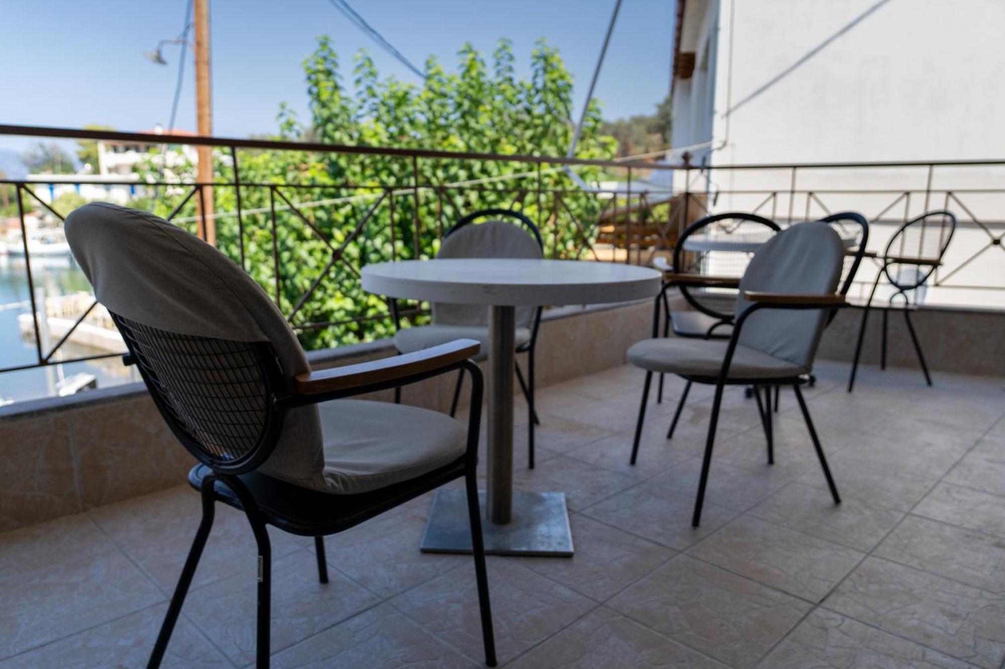 Prego Living Apartments Vathi  外观 照片